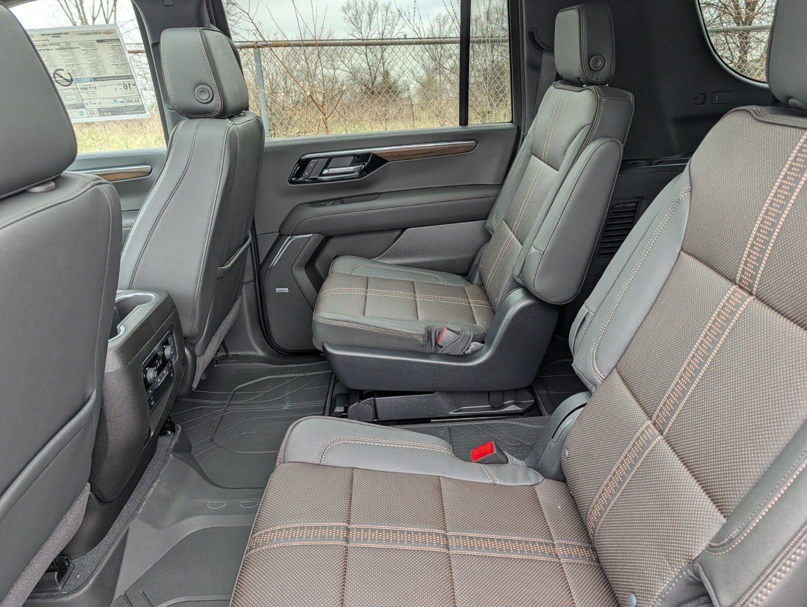 New 2026 Chevrolet Suburban High Country w/ Sun And Tow Package AWD/4WD image 27