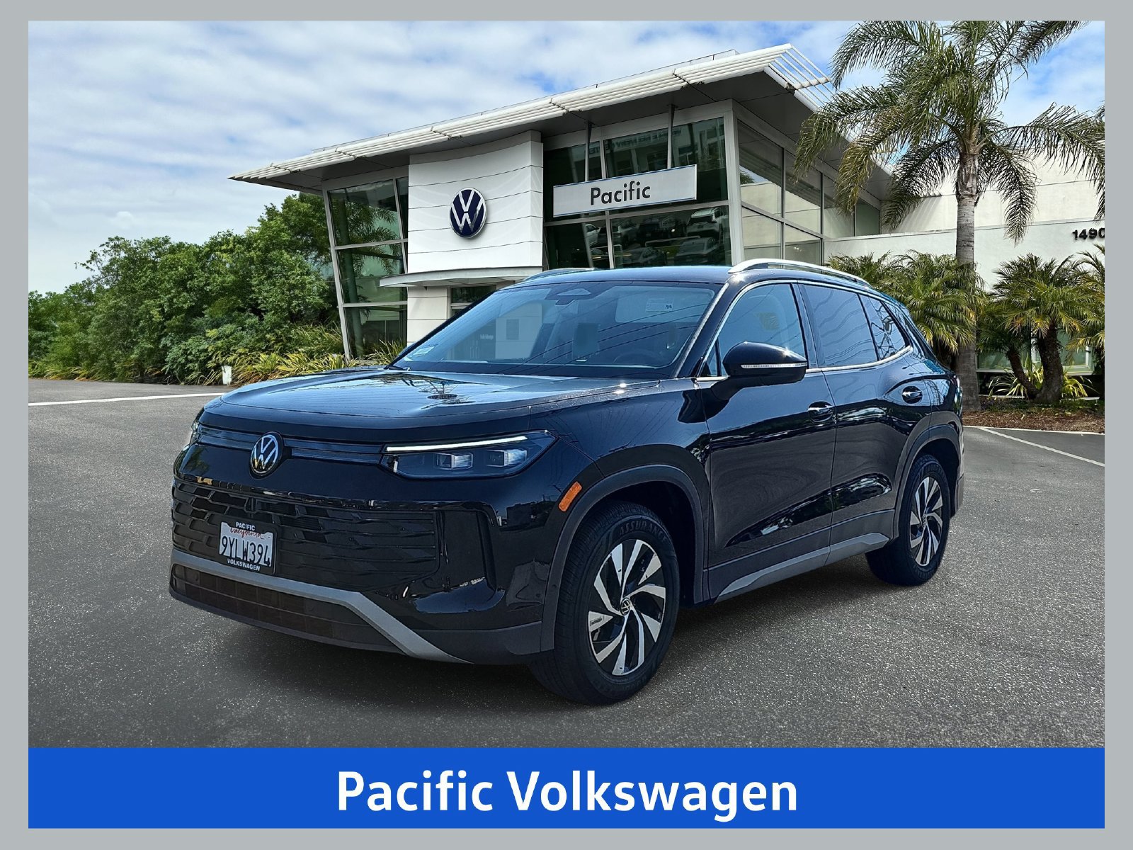 Used 2026 Volkswagen Tiguan S FWD image 1