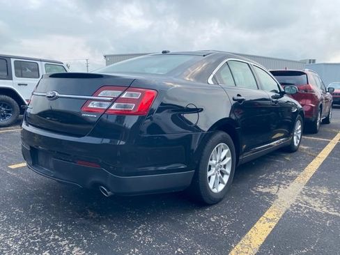 Used 2014 Ford Taurus SE FWD image 8