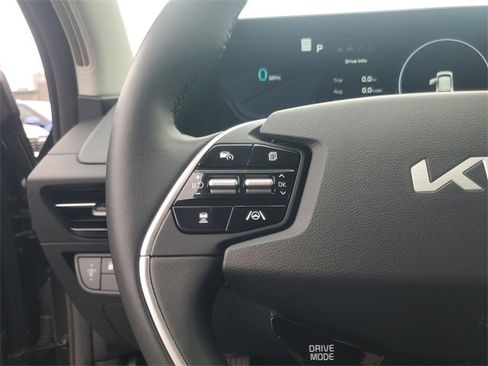 Certified 2022 Kia EV6 Light image 16