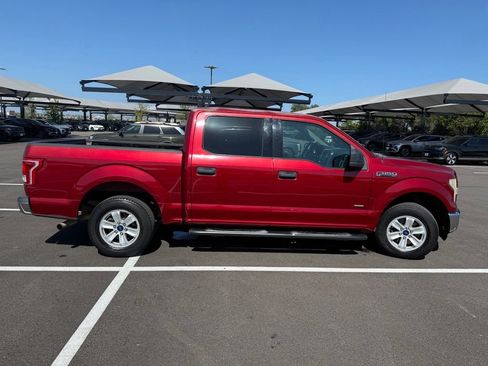 Used 2015 Ford F150 XLT w/ Trailer Tow Package RWD image 4