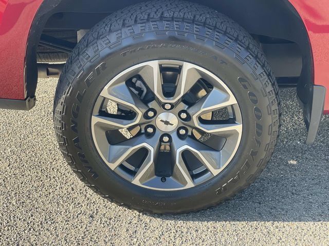 Used 2024 Chevrolet Silverado 1500 RST w/ Convenience Package II AWD/4WD image 30