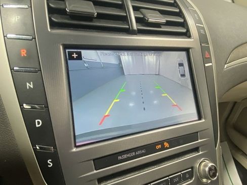 Used 2017 Lincoln MKZ Reserve w/ Climate Package image 11