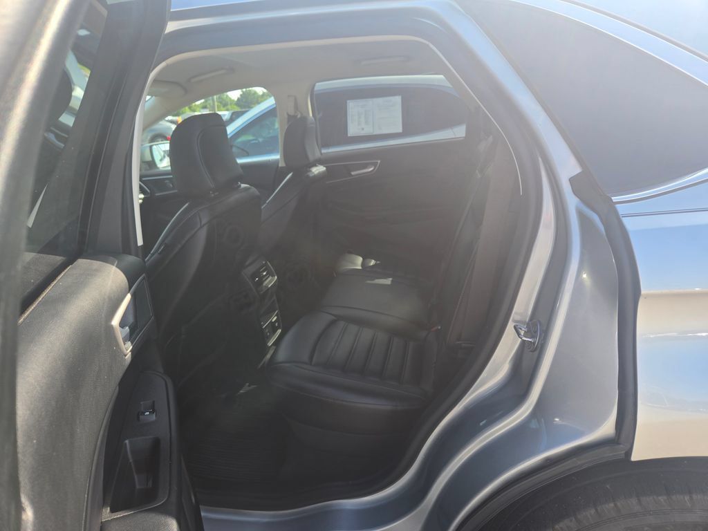 Used 2024 Ford Edge SEL w/ Convenience Package AWD/4WD image 8