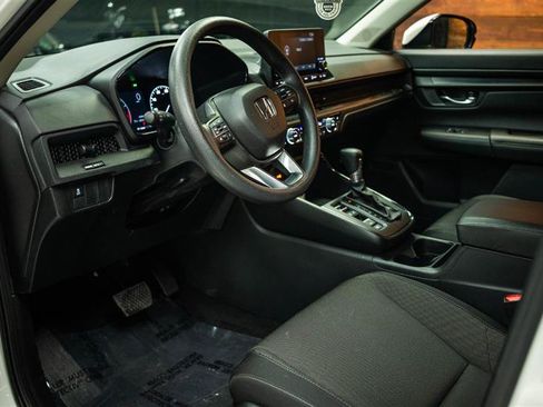 Used 2025 Honda CR-V EX image 8