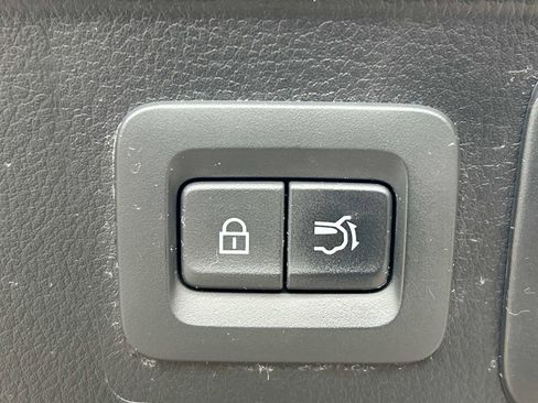 Used 2024 MAZDA CX-50 AWD 2.5 Turbo image 14