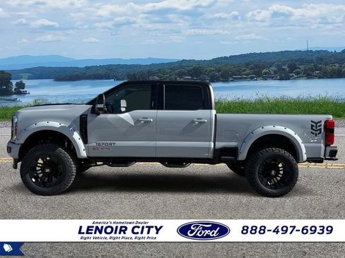 New 2026 Ford F250 Lariat w/ Black Appearance Package AWD/4WD image 6