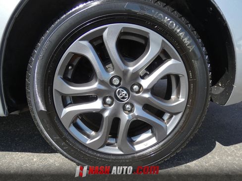Used 2019 Toyota Yaris LE FWD image 20
