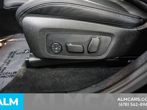 Used 2025 BMW X4 xDrive30i AWD/4WD image 34