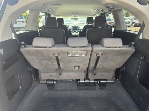 Used 2019 Honda Odyssey LX image 14