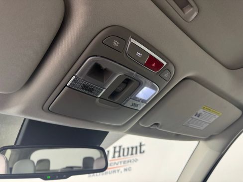 Used 2025 Kia Telluride EX w/ EX Captain's Chair Package image 26