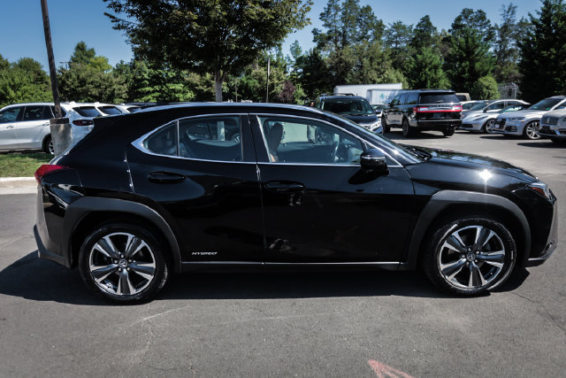Used 2022 Lexus UX 250h w/ Accessory Package (Z1) AWD/4WD image 13