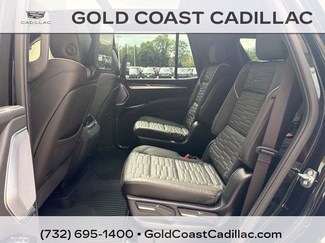 Certified 2026 Cadillac Escalade V w/ LPO, ONYX Package AWD/4WD image 20