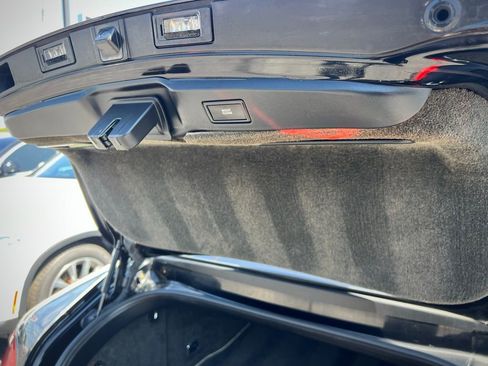 Used 2016 Bentley Continental GT image 25