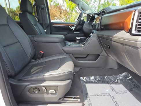 Used 2023 GMC Sierra 1500 Denali w/ Denali Reserve Package image 10