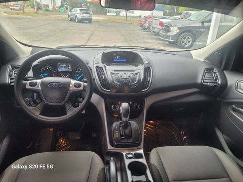 Used 2016 Ford Escape SE image 13
