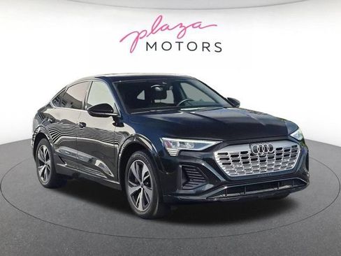 Used 2024 Audi Q8 e-tron Premium Plus w/ Premium Plus Package AWD/4WD image 3
