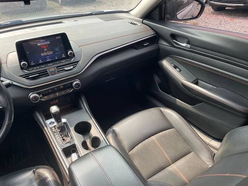 Used 2021 Nissan Altima 2.5 SR FWD image 15