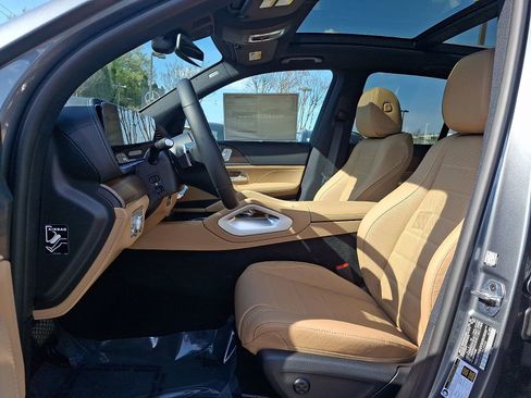 New 2026 Mercedes-Benz GLE 450 4MATIC image 9