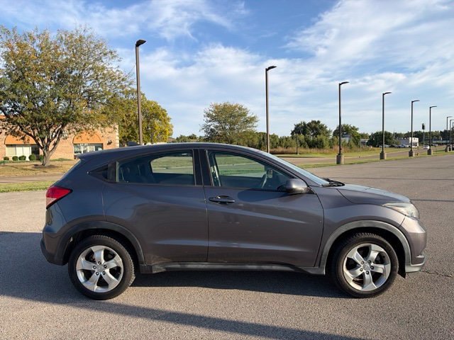 Used 2016 Honda HR-V LX image 9