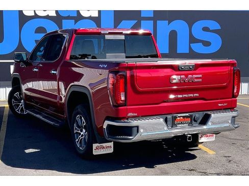 Used 2024 GMC Sierra 1500 SLT w/ SLT Convenience Package AWD/4WD image 13