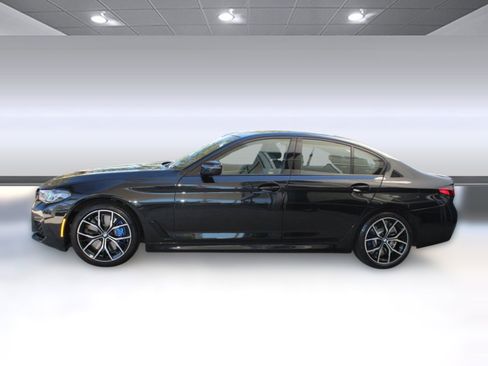 Used 2023 BMW 540i w/ M Sport Package image 2