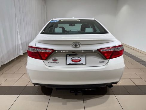 Used 2016 Toyota Camry XSE w/ Moonroof Package image 4