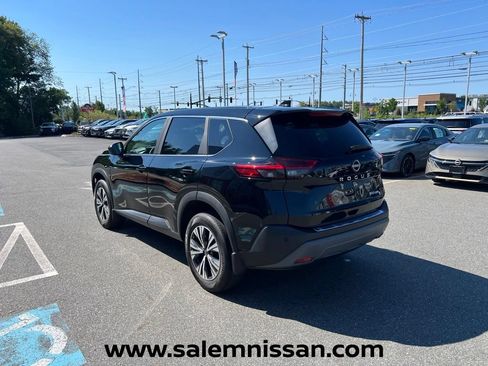 Used 2023 Nissan Rogue SV AWD/4WD image 5