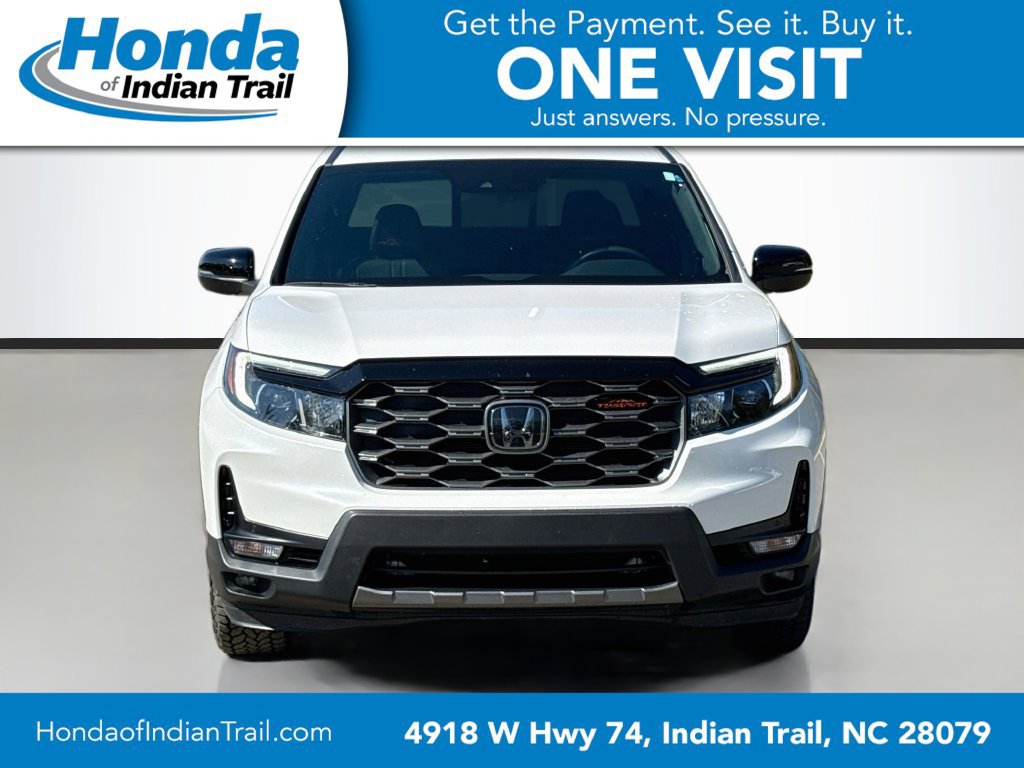 Used 2025 Honda Ridgeline TrailSport image 2