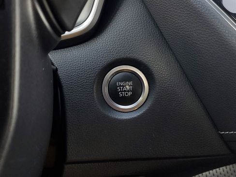 Used 2023 Toyota Corolla SE image 32