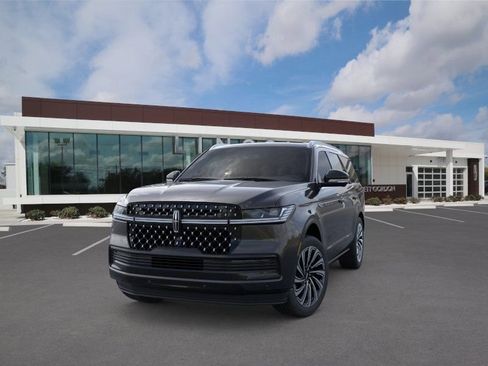 New 2025 Lincoln Navigator Black Label image 2