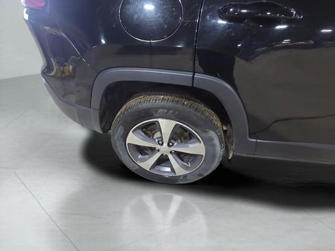 Used 2020 Jeep Cherokee Limited image 13