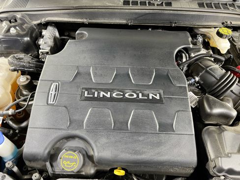 Used 2020 Lincoln Continental AWD w/ Premium Package image 30