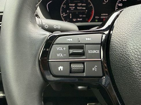 Used 2025 Honda Civic Sport image 29