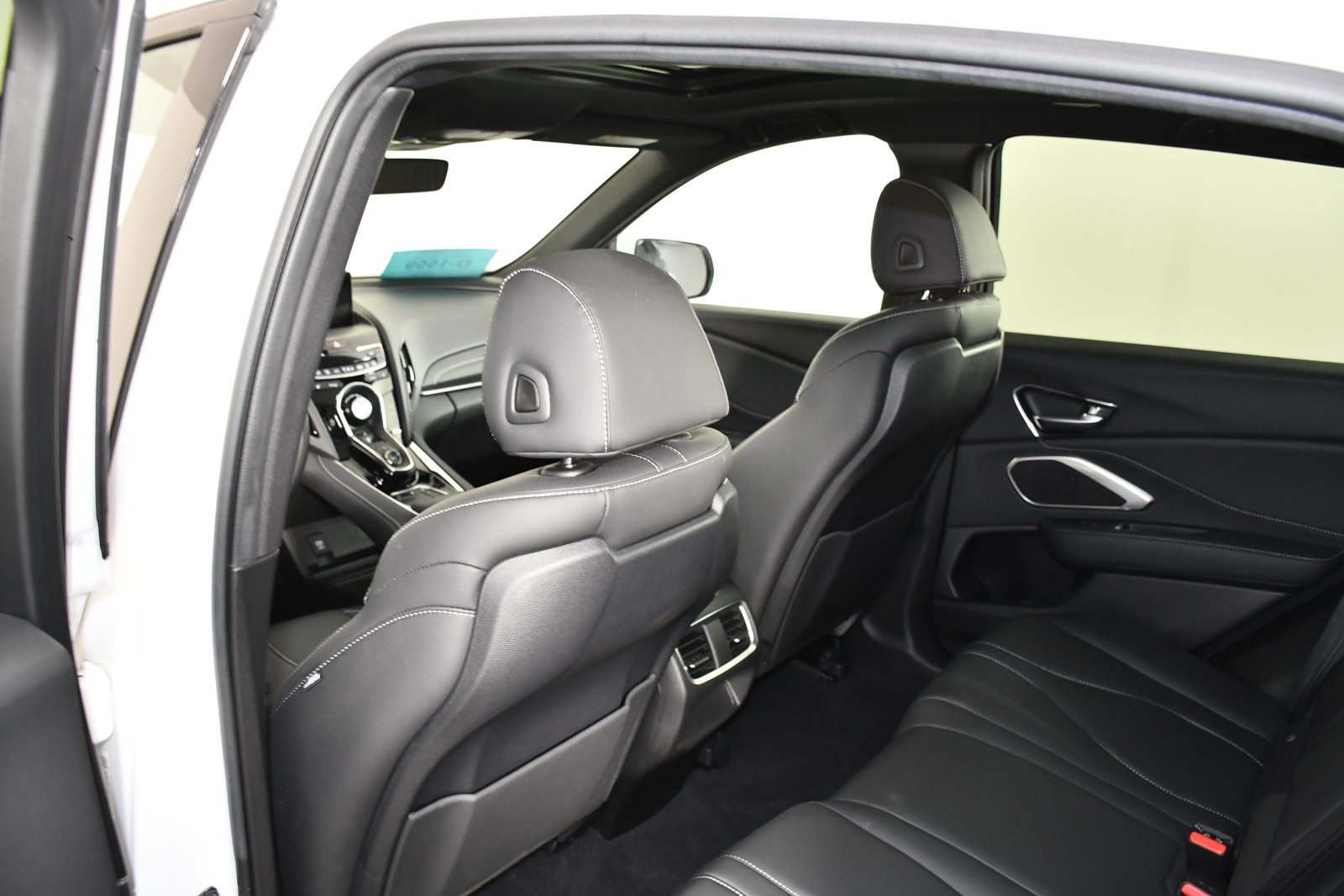 Used 2025 Acura RDX SH-AWD image 46