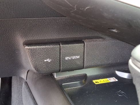 Used 2023 Toyota Camry SE w/ Cold Weather Package FWD image 19
