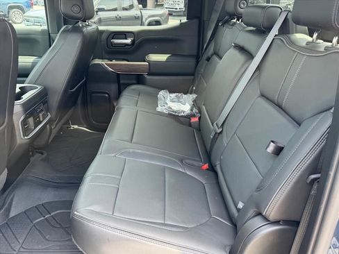 Used 2020 Chevrolet Silverado 1500 High Country w/ Technology Package AWD/4WD image 14