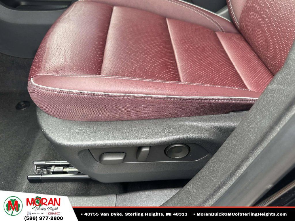 Certified 2025 Buick Envision Sport Touring AWD/4WD image 19