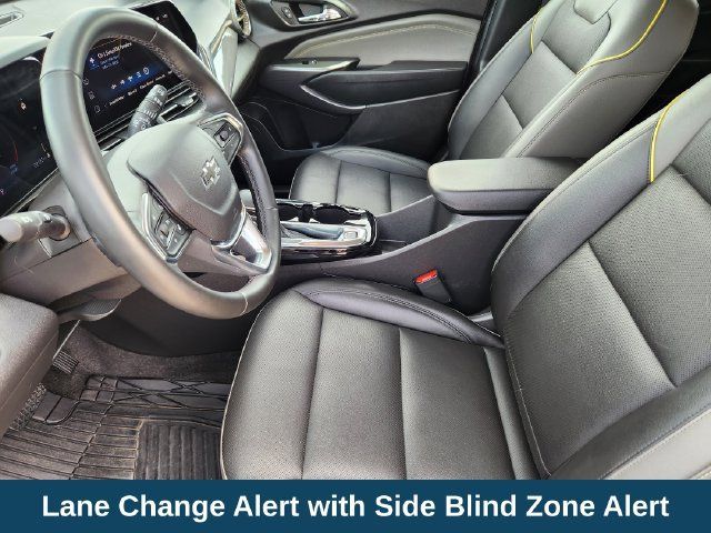 Used 2025 Chevrolet Trax ACTIV w/ Sunroof Package FWD image 16