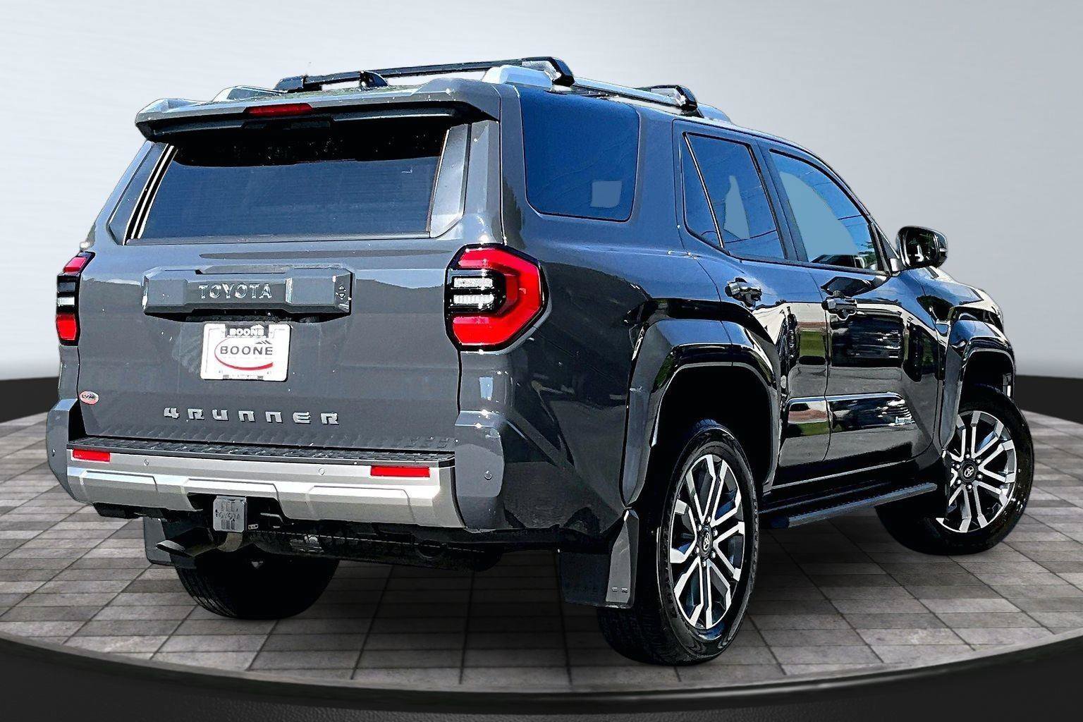Used 2025 Toyota 4Runner Limited AWD/4WD image 13