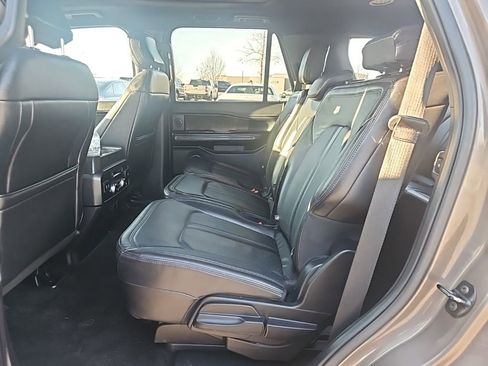Used 2018 Ford Expedition Limited image 22