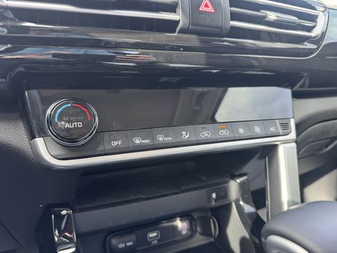 Used 2021 Kia Seltos EX image 26