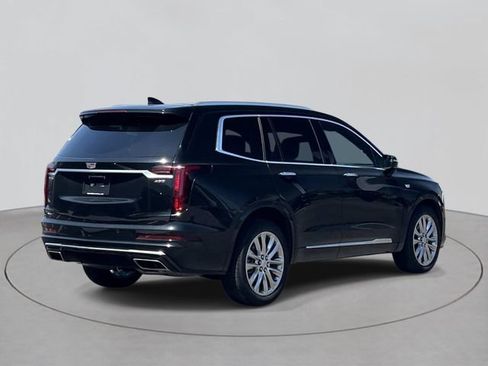 Certified 2023 Cadillac XT6 Premium Luxury AWD/4WD image 4
