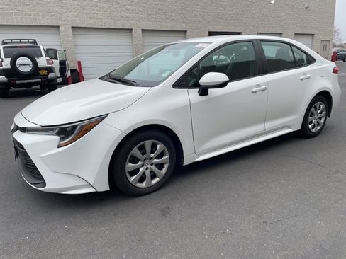 Used 2024 Toyota Corolla LE image 4