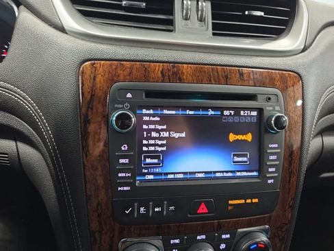 Used 2014 Chevrolet Traverse LT AWD/4WD image 8