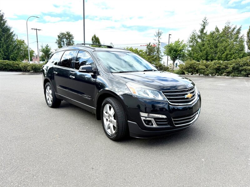 Used 2014 Chevrolet Traverse LTZ AWD/4WD image 3