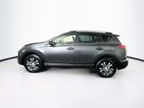 Used 2018 Toyota RAV4 LE image 4