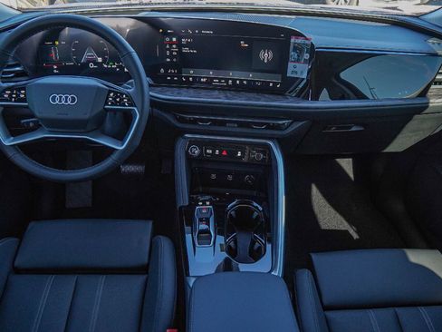 New 2025 Audi Q5 Premium Plus image 18