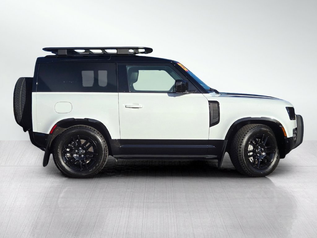 Used 2023 Land Rover Defender 90 X-Dynamic SE AWD/4WD image 3