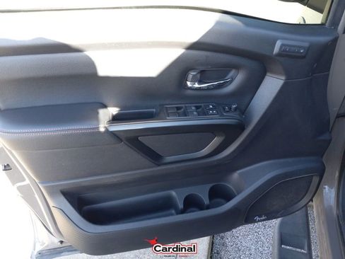 Used 2023 Nissan Titan PRO-4X w/ Pro-4x Convenience Package image 17